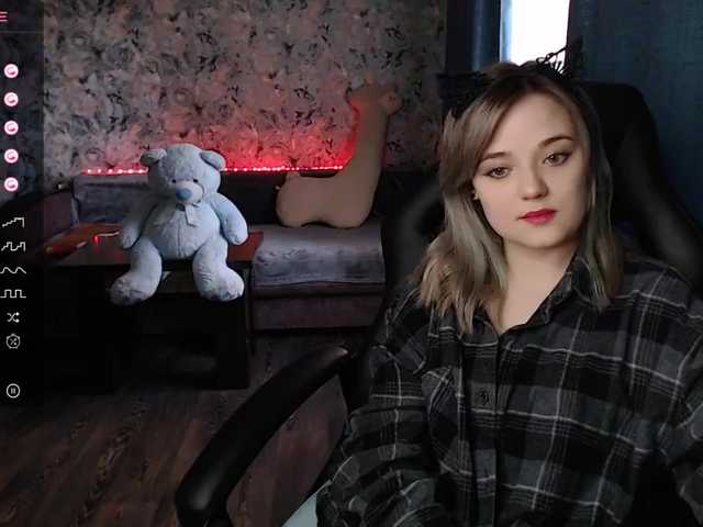 Live sex webcam photo for rozzalinaevan #276302943