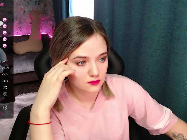 Live sex webcam photo for rozzalinaevan #276715679