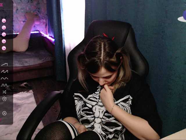 Live sex webcam photo for rozzalinaevan #276787838