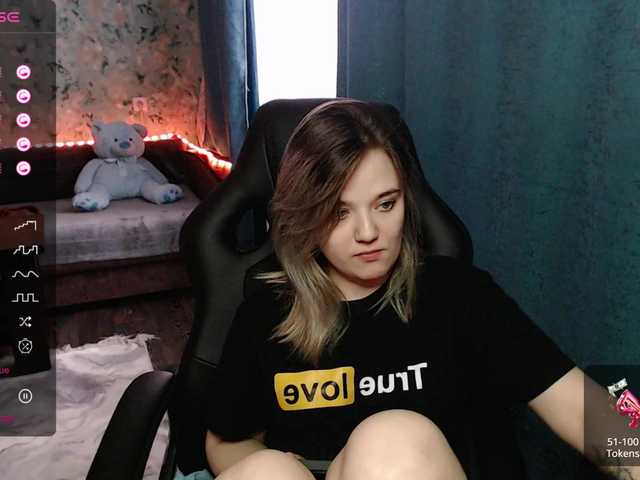 Live sex webcam photo for rozzalinaevan #276841941