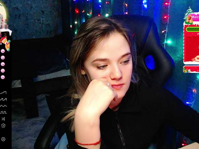 Live sex webcam photo for rozzalinaevan #276906259