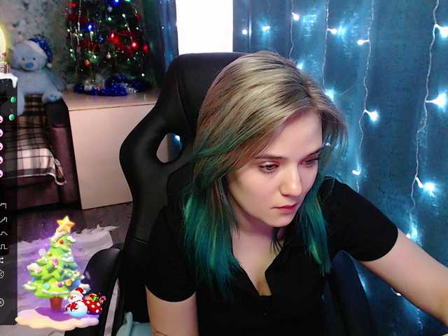 Live sex webcam photo for rozzalinaevan #276986046