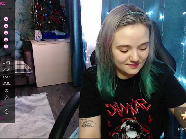 Live sex webcam photo for rozzalinaevan #277075710