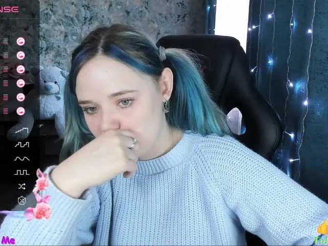 Live sex webcam photo for rozzalinaevan #277984296