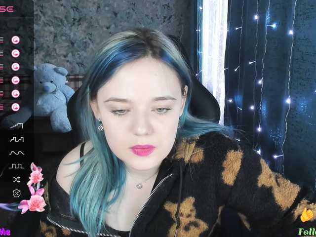 Live sex webcam photo for rozzalinaevan #278009716