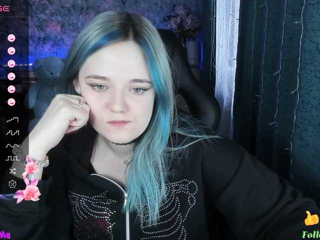 Live sex webcam photo for rozzalinaevan #278061586