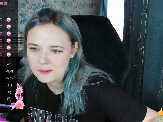 Live sex webcam photo for rozzalinaevan #278132671