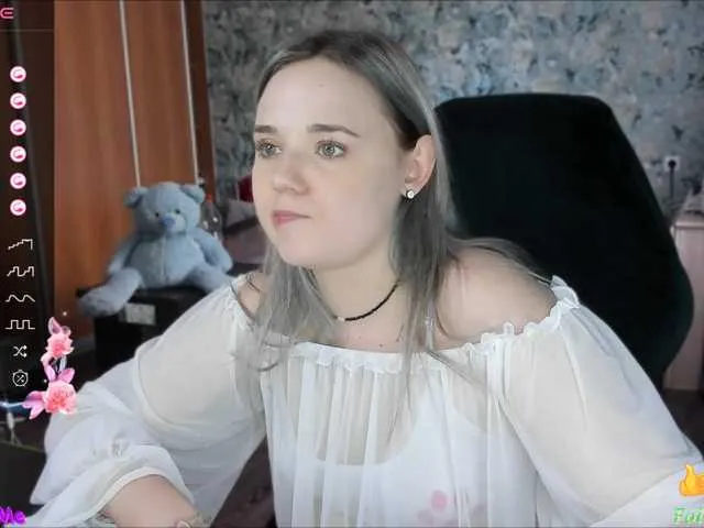 Live sex webcam photo for rozzalinaevan #279522720