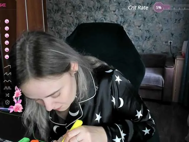 Live sex webcam photo for rozzalinaevan #290027519