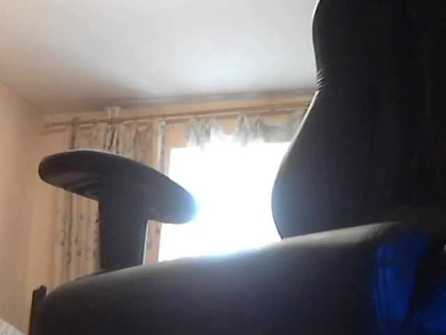 Live sex webcam photo for rrrxxx40 #273424655