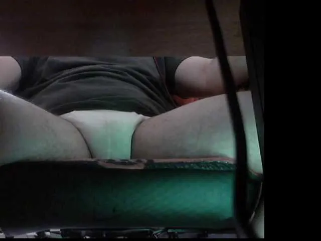 Live sex webcam photo for rrrxxx40 #273571672