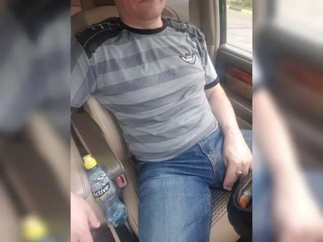 Live sex webcam photo for rrrxxx40 #273585389