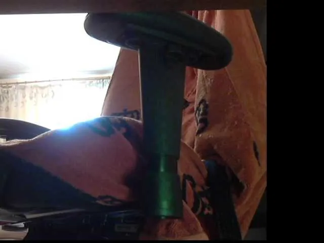 Live sex webcam photo for rrrxxx40 #273783548