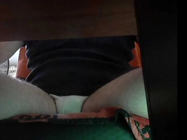 Live sex webcam photo for rrrxxx40 #274125967