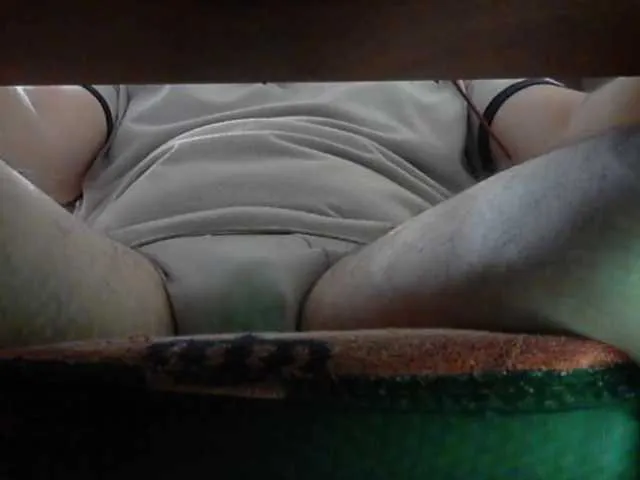 Live sex webcam photo for rrrxxx40 #274281020