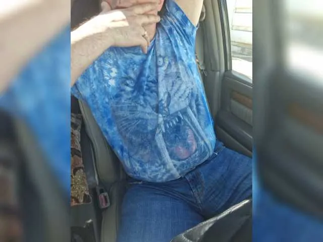 Live sex webcam photo for rrrxxx40 #277855296