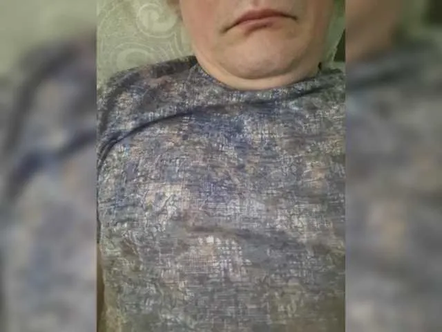 Live sex webcam photo for rrrxxx40 #290498232