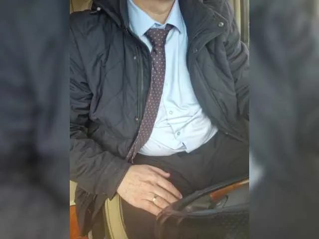 Live sex webcam photo for rrrxxx40 #290949815