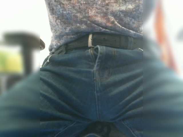 Live sex webcam photo for rrrxxx40 #291717472