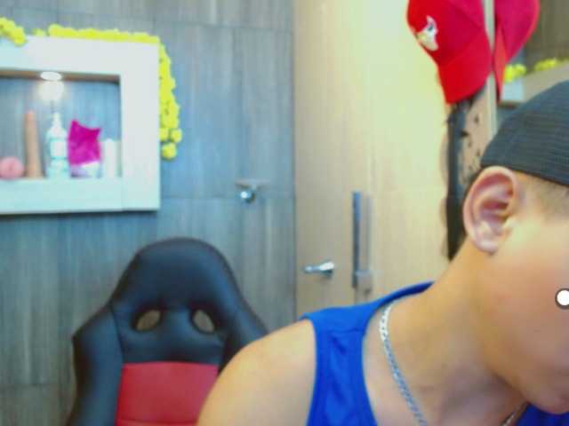 Live sex webcam photo for ruben-ibiz #276017912