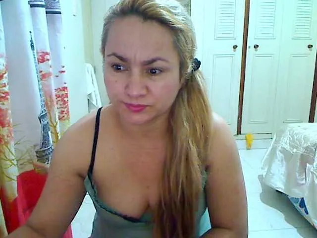 Live sex webcam photo for rubiasensual #273460716