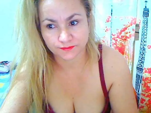 Live sex webcam photo for rubiasensual #275674896