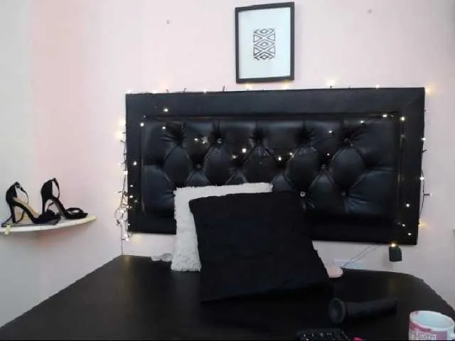 Live sex webcam photo for ruby-aoki #273691178