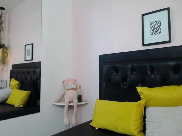 Live sex webcam photo for ruby-aoki #274034930