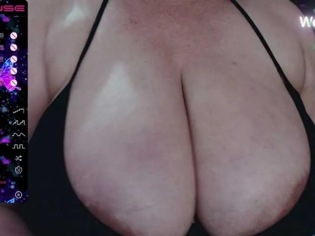 Live sex webcam photo for ruby-latina #275514243