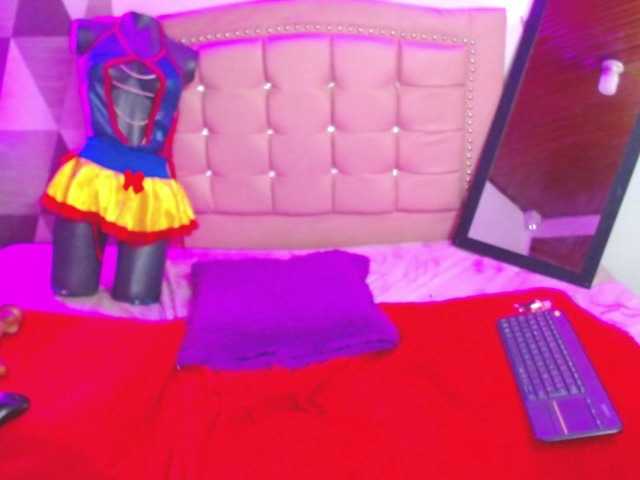 Live sex webcam photo for ruby-ofarell #276425782