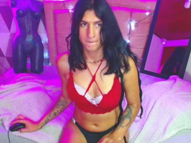 Live sex webcam photo for ruby-ofarell #276676657