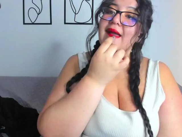 Live sex webcam photo for ruby-pirsons1 #275972381