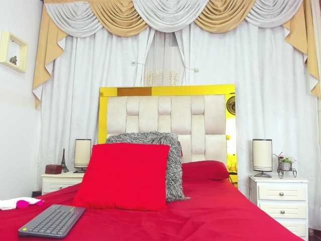 Live sex webcam photo for rubyjohnsson #272704626