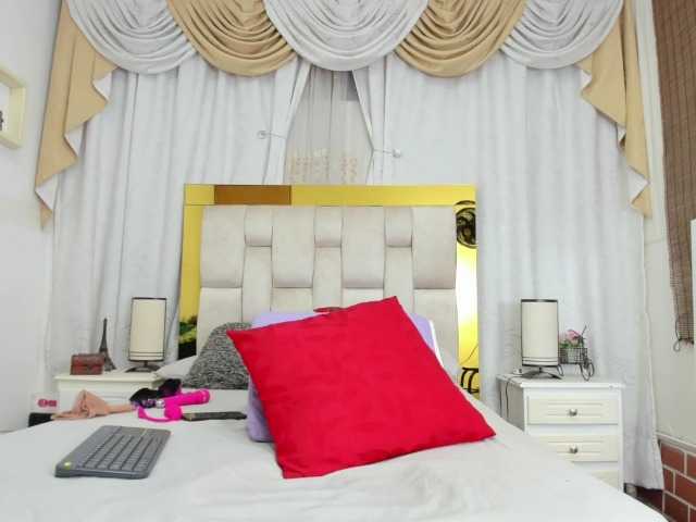 Live sex webcam photo for rubyjohnsson #273156525