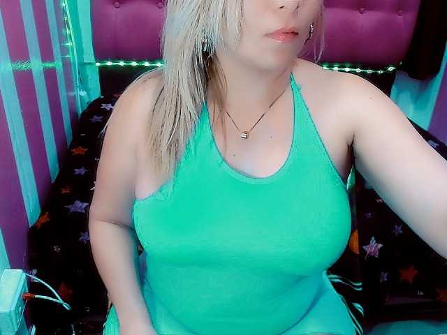 Live sex webcam photo for rudysex26 #272492034