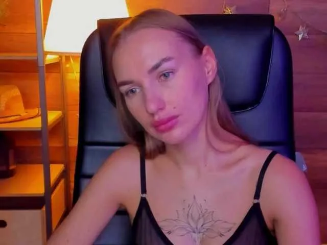 Live sex webcam photo for sabina-flowe1 #276658404