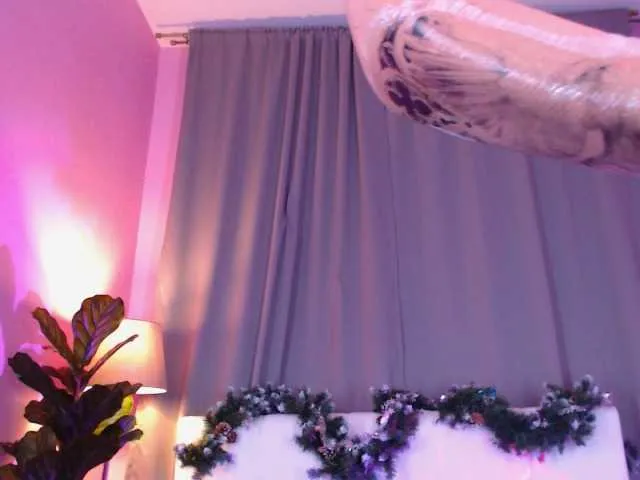 Live sex webcam photo for sabina-flowe1 #276939002