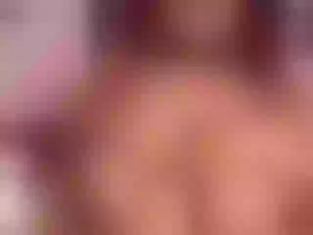 Live sex webcam photo for sabinahills #276175460