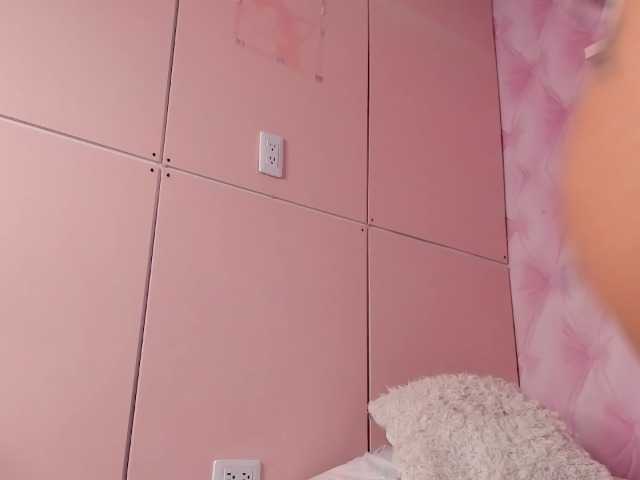 Live sex webcam photo for sabrinahims #278176934