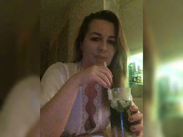 Live sex webcam photo for saden27 #271843530