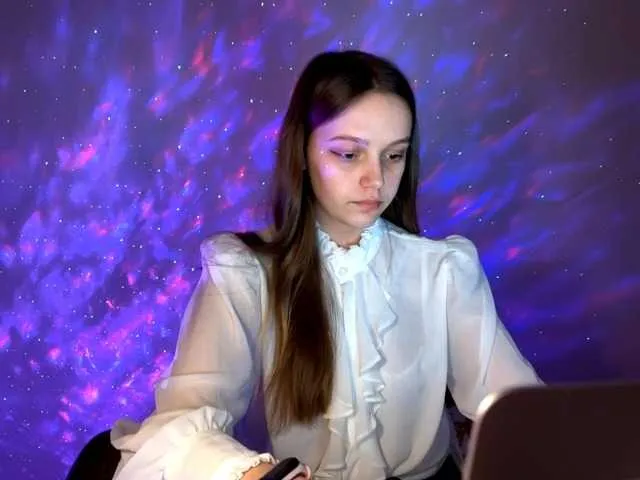 Live sex webcam photo for sadhellokitty #272210574