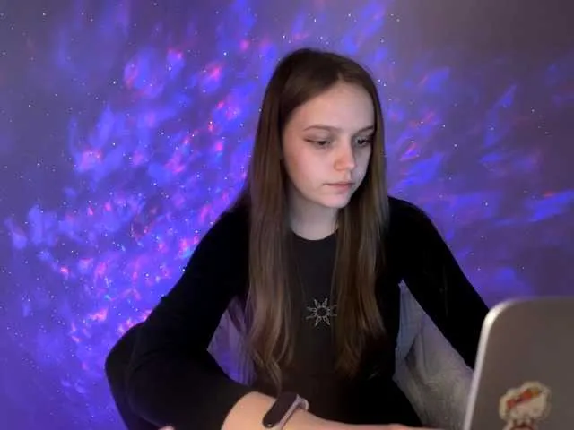 Live sex webcam photo for sadhellokitty #272259466