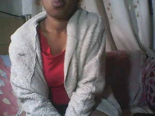 Live sex webcam photo for safiramada #275021407