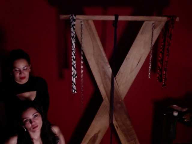 Live sex webcam photo for sahara-km #272182558