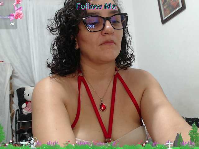 Live sex webcam photo for saimajayeb #294345018