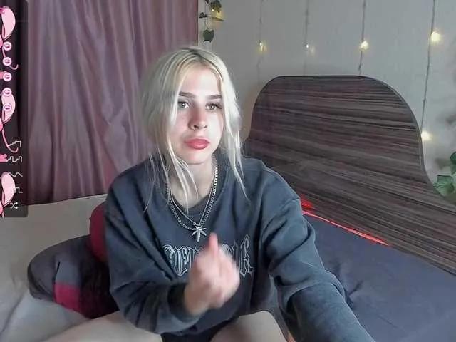 Live sex webcam photo for sakura-sai #276303024