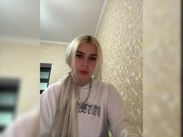 Live sex webcam photo for sakura-sai #276611516