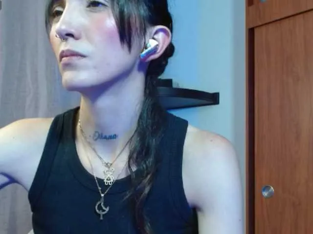 Live sex webcam photo for sakuraskinny #290481737