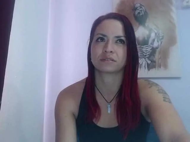 Live sex webcam photo for salems83 #274614497