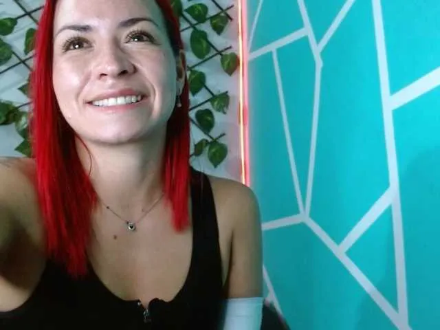 Live sex webcam photo for salems83 #275896901
